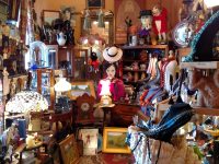 Jim and Willie’s Antiques and Collectibles